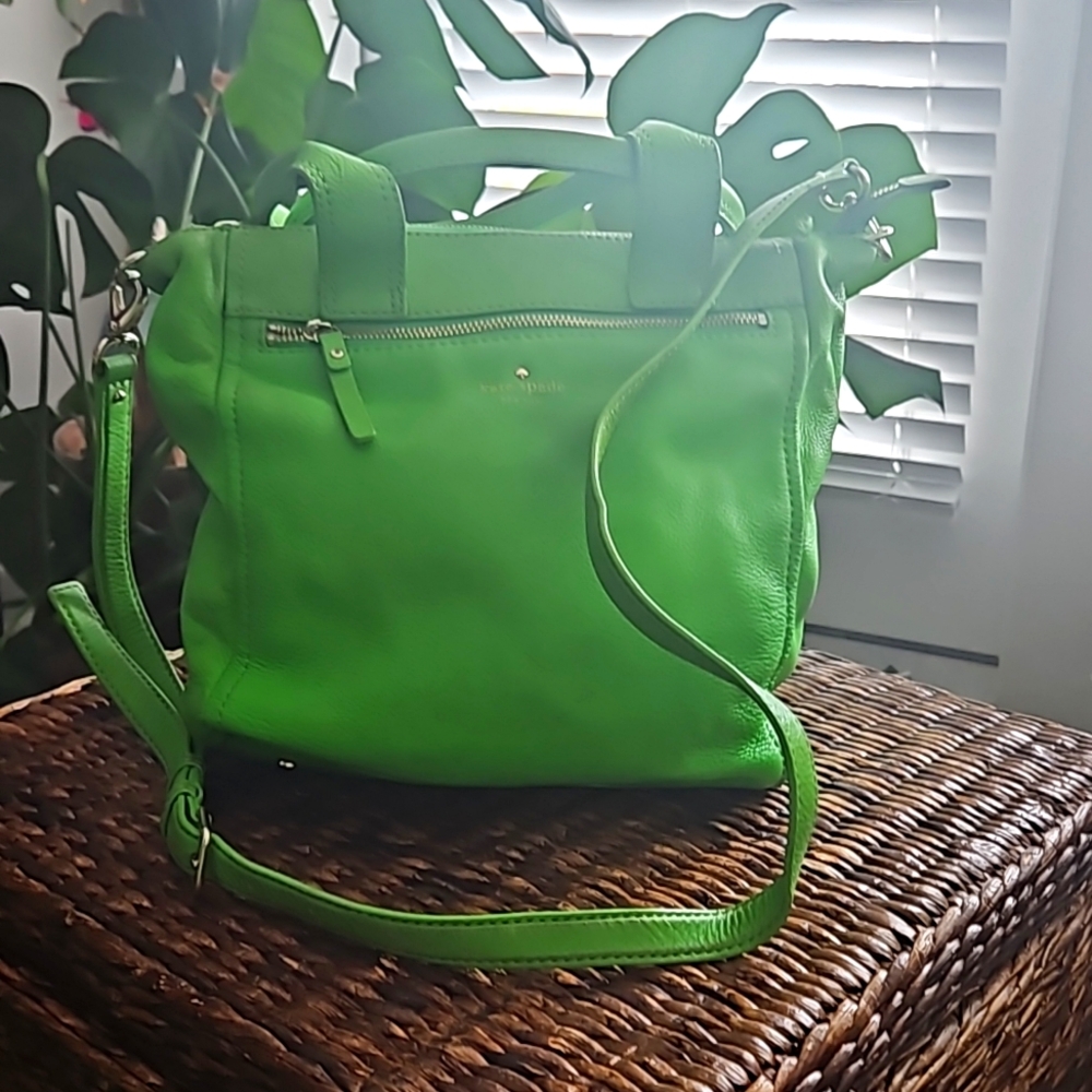 Authentic kate spade grass green shoulder bag